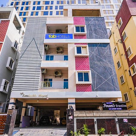 Fabhotel Perams Grand Inn - Hitech City Гайдарабад Екстер'єр фото