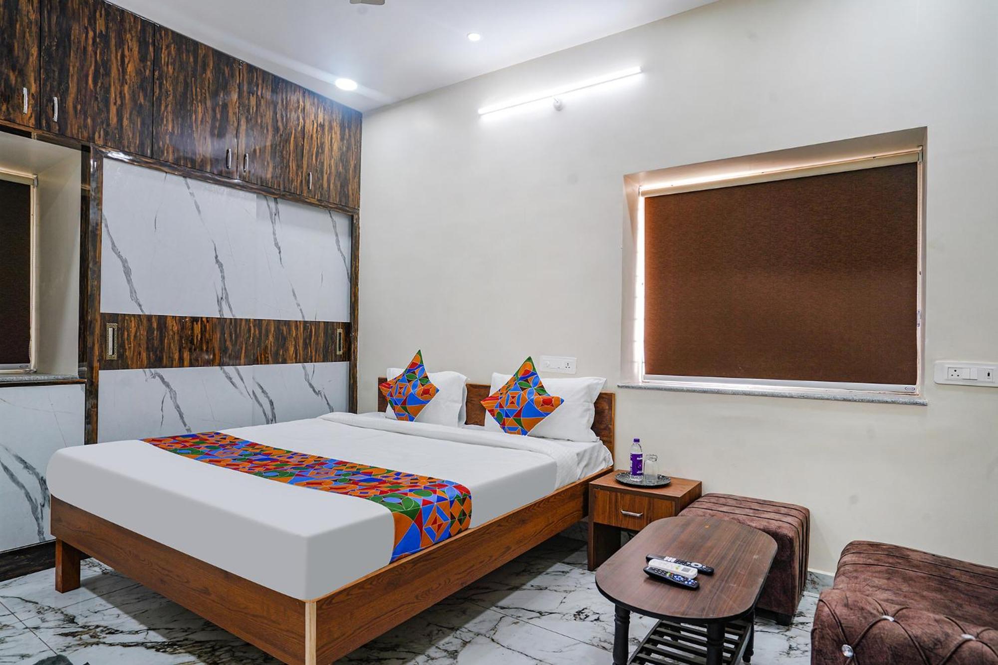 Fabhotel Perams Grand Inn - Hitech City Гайдарабад Екстер'єр фото