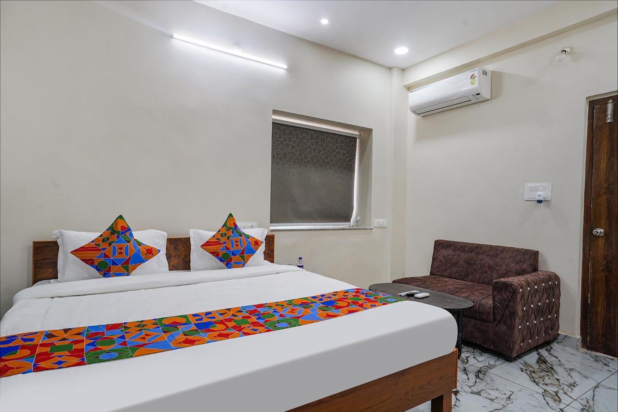 Fabhotel Perams Grand Inn - Hitech City Гайдарабад Екстер'єр фото
