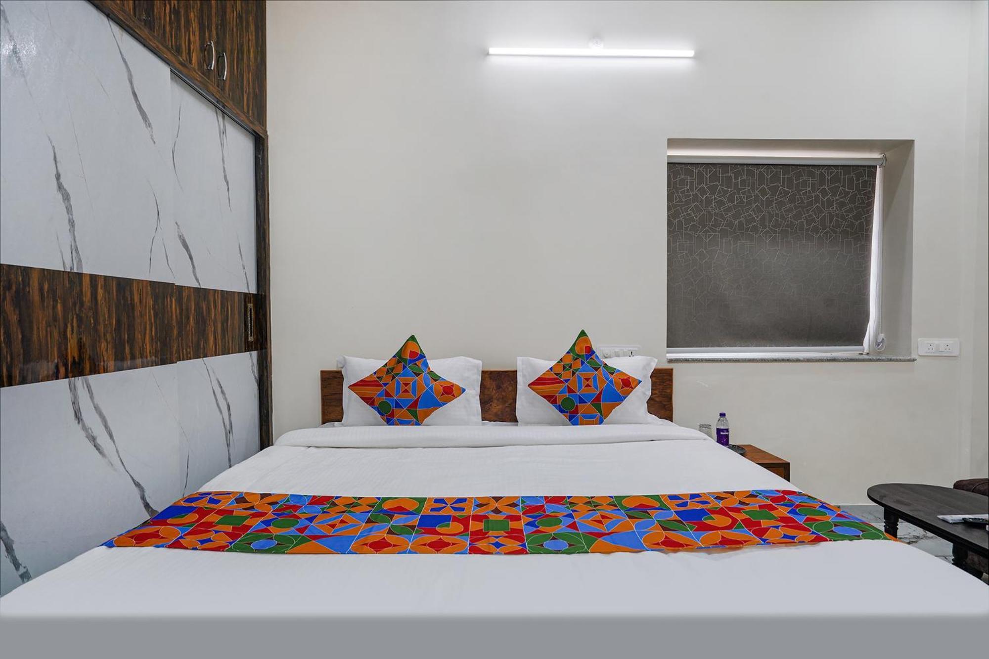 Fabhotel Perams Grand Inn - Hitech City Гайдарабад Екстер'єр фото